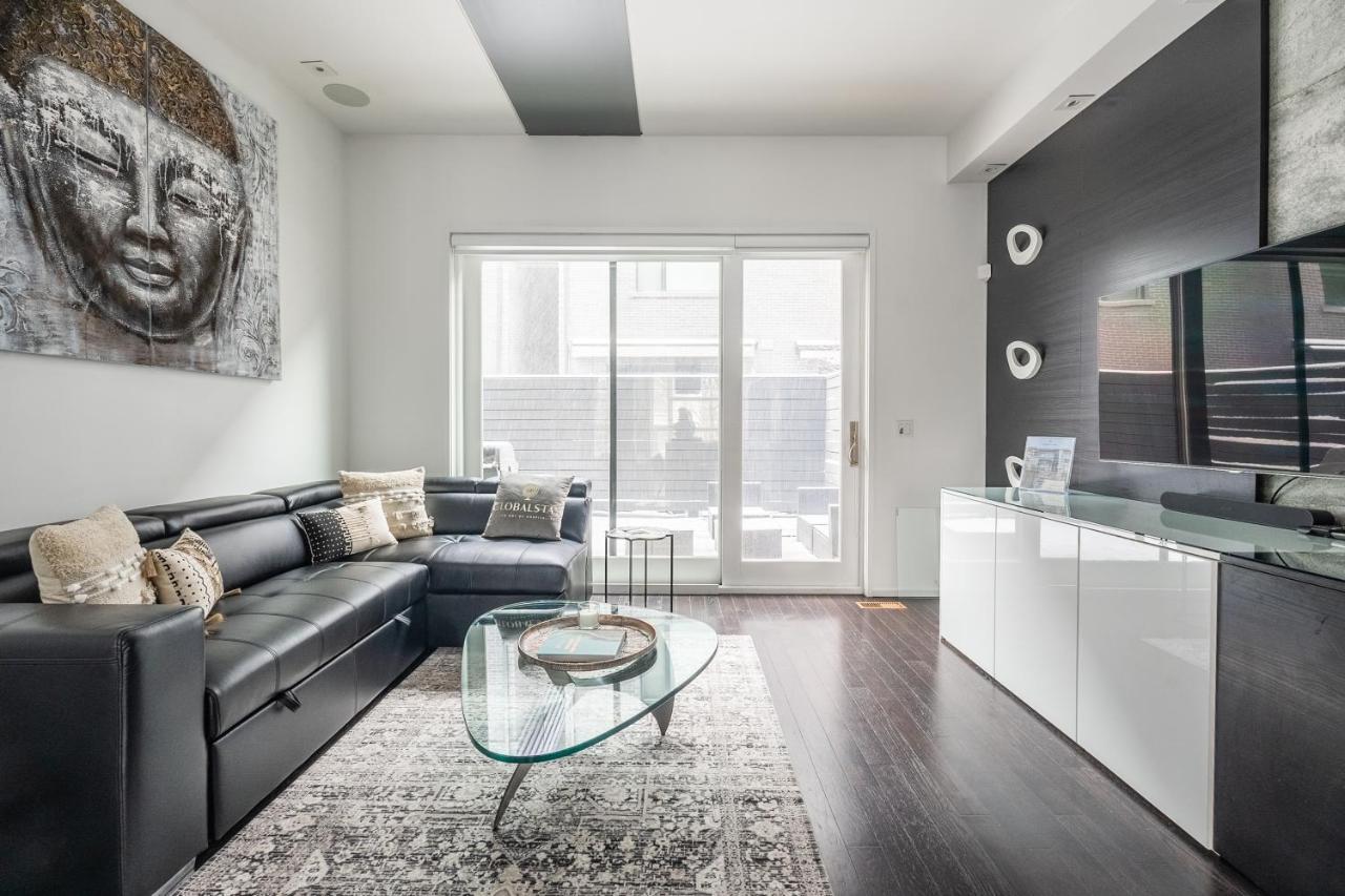 Globalstay Exclusive 4 Bedroom Townhouse In Downtown Toronto With Parking Bagian luar foto